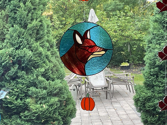 Fox in the Round