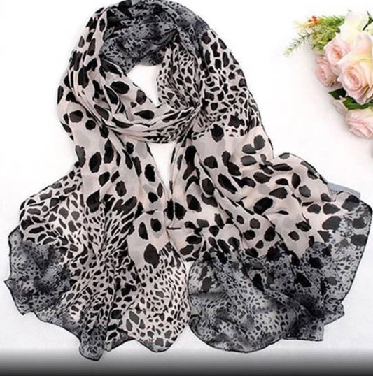 Beautifull Boundaries - Scarf lightweight leopard greys
