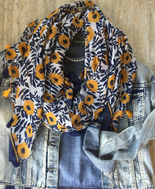 Beautifull Boundaries - Scarf Lightweight lotsa daisies