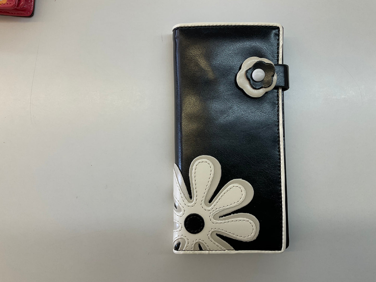 Wallet Shag Wear